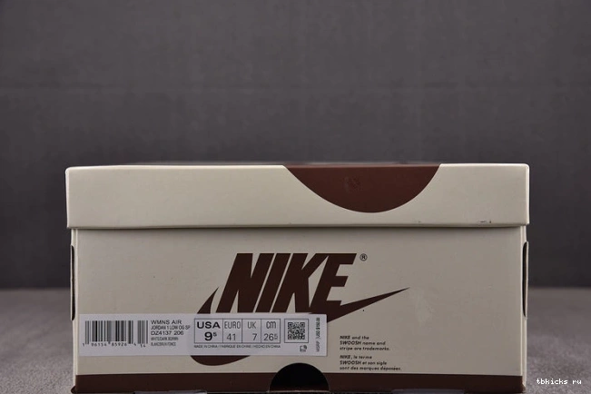 Reps TB Low OG DZ4137-206 x AJ Scott 1 Travis SP 0821